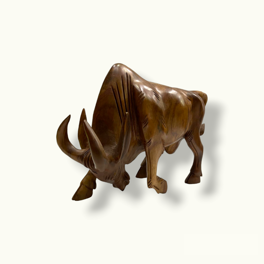 Attractive Wooden Bull Statue, The Best Fighting Bull Sculpture.