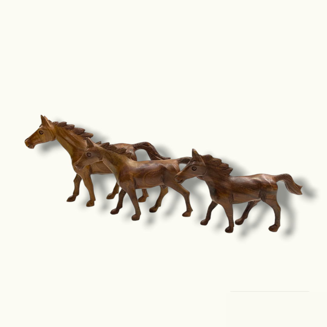 Beautiful Wooden Horse Set, Stunning Wooden Horses Statue.